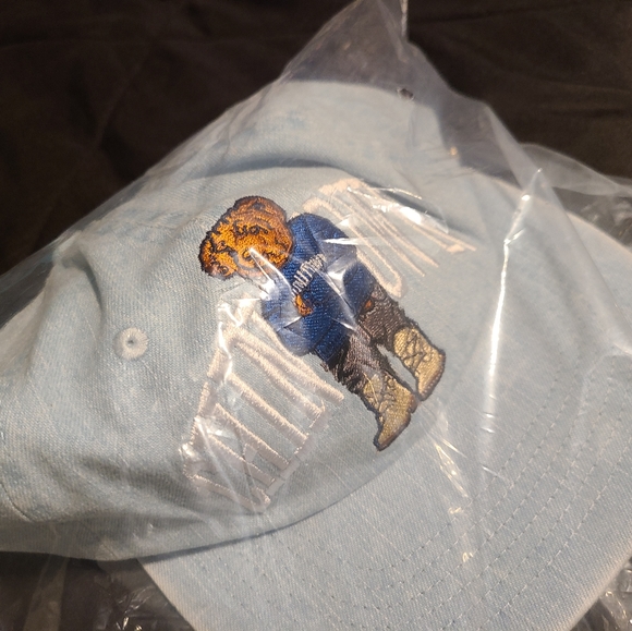 Chinatown Market Bear Arc Logo - Picture 3 of 4